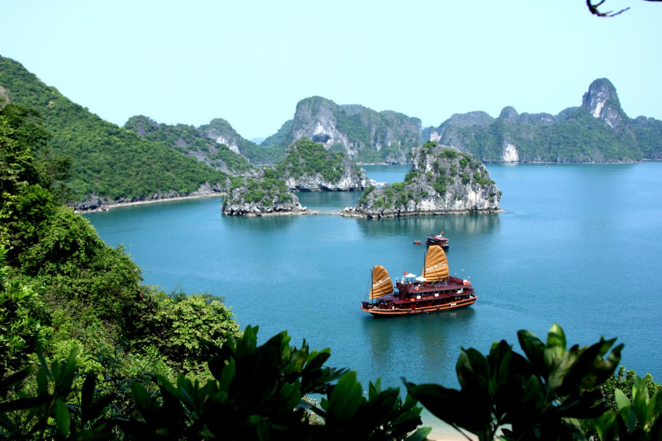Dịch vụ chuyển phát nhanh Hà Nội - Quảng Ninh chất lượng, uy tín